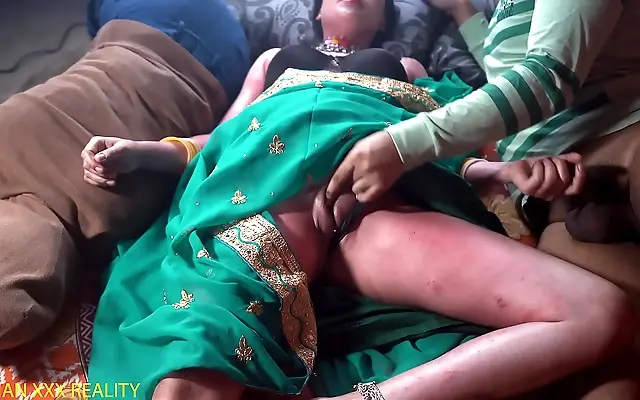 免费A 丰满人妻 欧美一级特黄 集在线 Step Mom and Step Son Seduce Each Other in Hindi Desi Passion