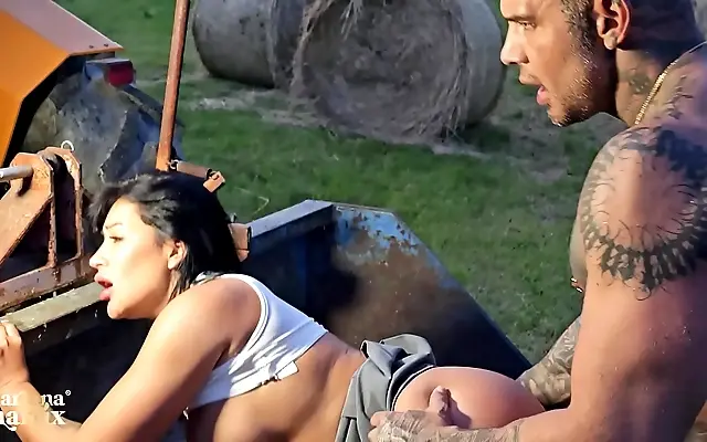 Curvy Latina Tourist with Perfect Ass Rides Italian Farmer on Tractor