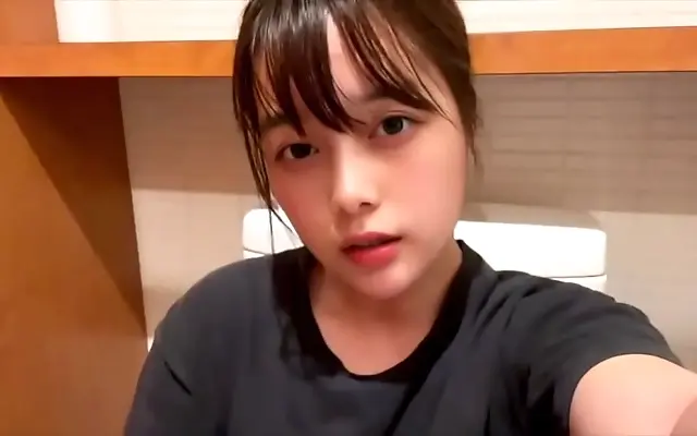 Kitchen Solo Japanese Babe Sneaks Orgasmic Relief with Full Exposure