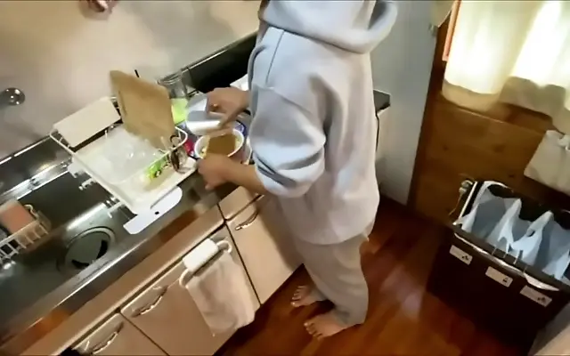 巨大 国产色 又黄的 Fucking my girlfriend at home after turning her on during our date night