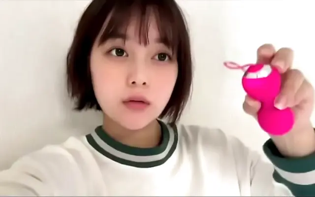 Intense College Vlog Captures Her Secret Holiday Masturbation Session