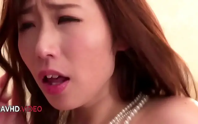 潮在线 +先锋影音 人妻无码一区二区 Ayumi's delicate tattoo teasing her lover in steamy Japanese hardcore